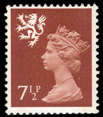 Scotland 1971-93 7½p chestnut unmounted mint.